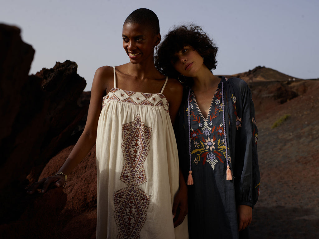 Sun-Kissed Sophistication: Mastering The Art Of Accessorising Your Evening Maxi Dress For Resort Getaways