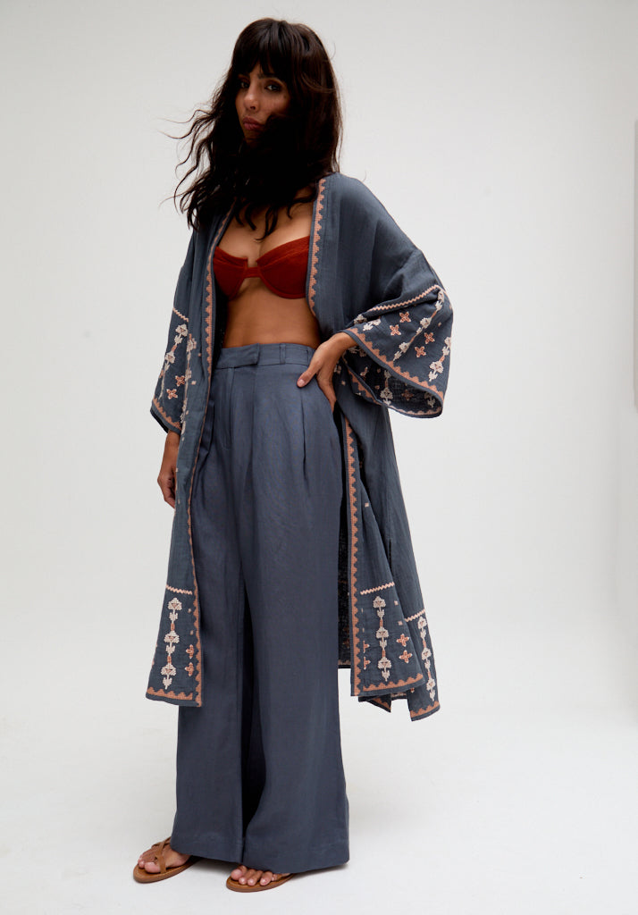 Gloral Edge To Edge Embroidered Kimono In Grey