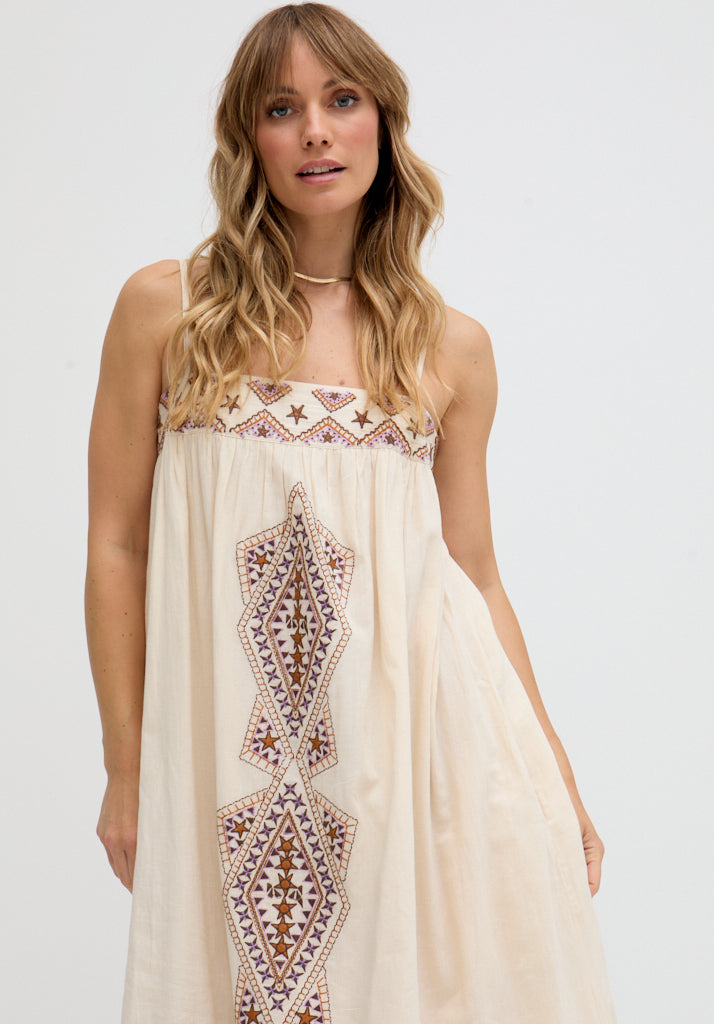 Sapphire Spaghetti Strap Embroidered Maxi Dress In Cream