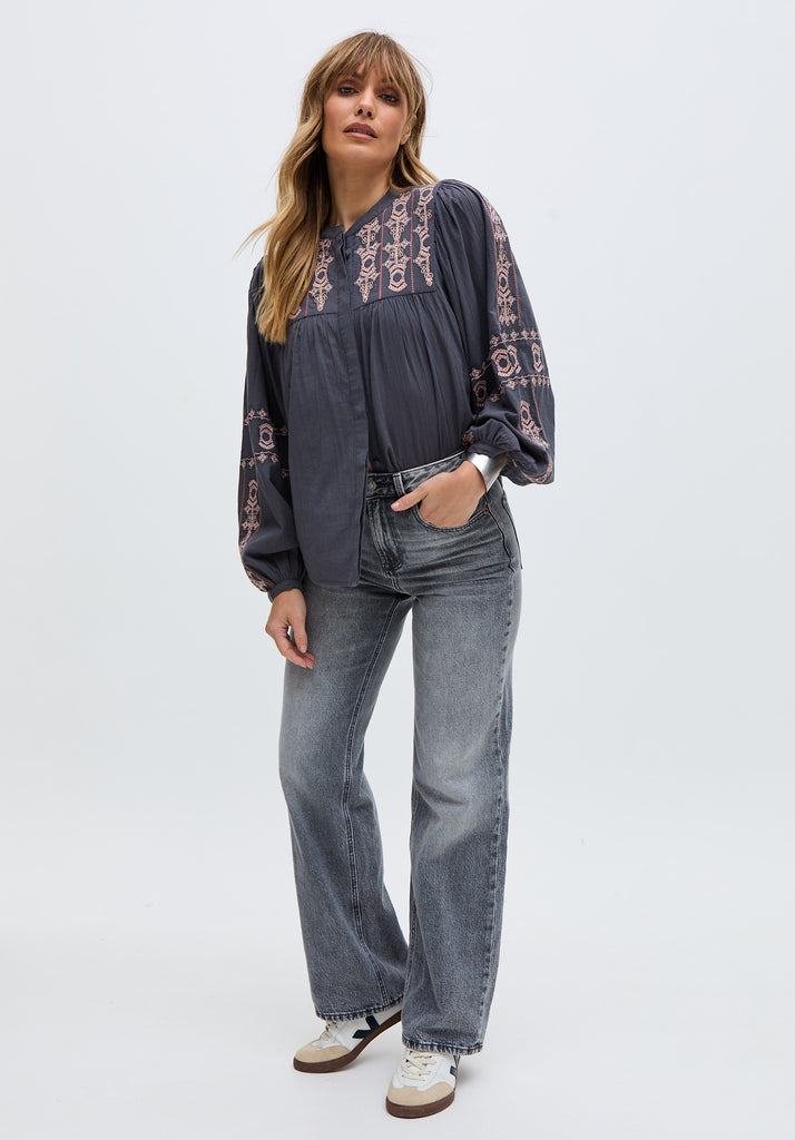 Demi Embroidered Ballon Sleeve Shirt In Grey