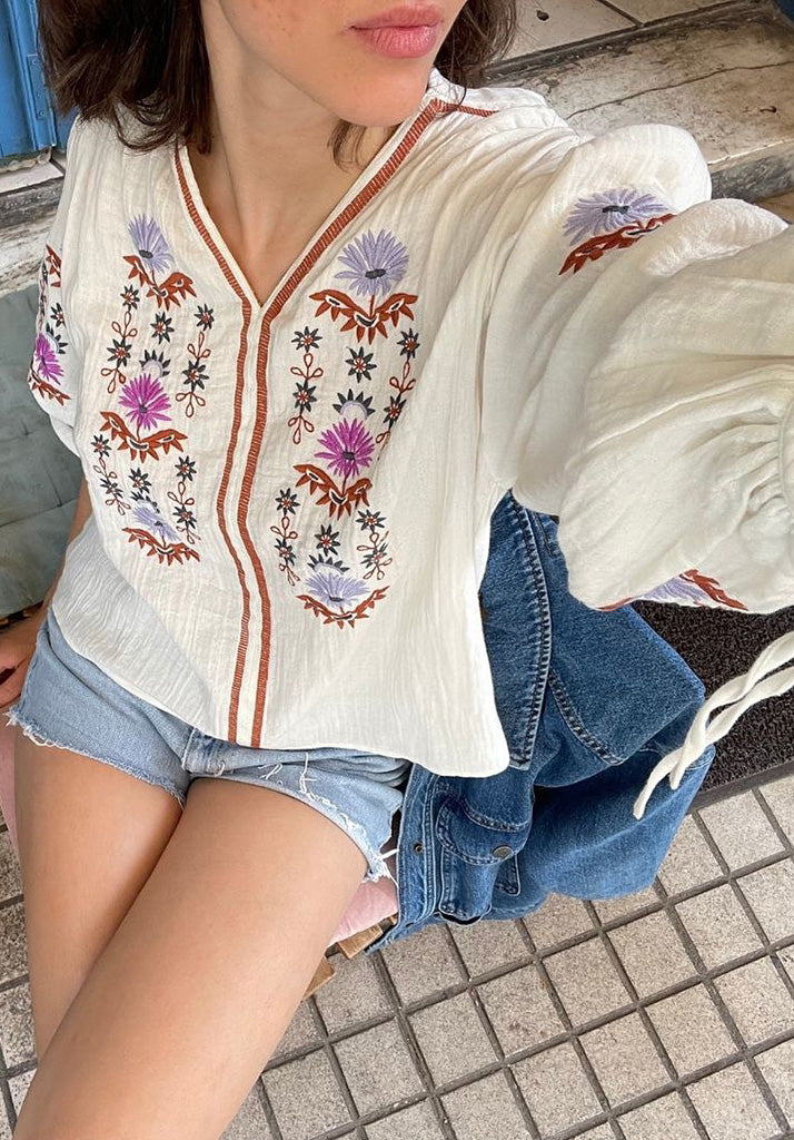 Dina Shirt in Cream With Multicoloured Embroidery